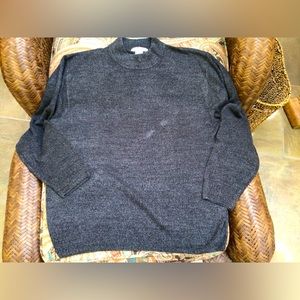 Geoffrey Beene men’s sweater. EUC.